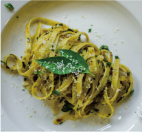 朝摘みバジルたっぷりパスタ